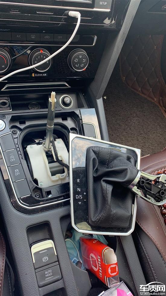 一汽大众迈腾变速箱换挡机构损坏