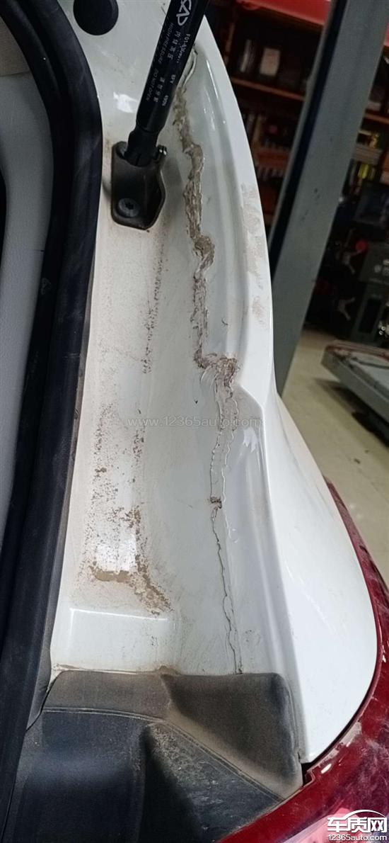 捷途x70车身维修事故后出现生锈现象