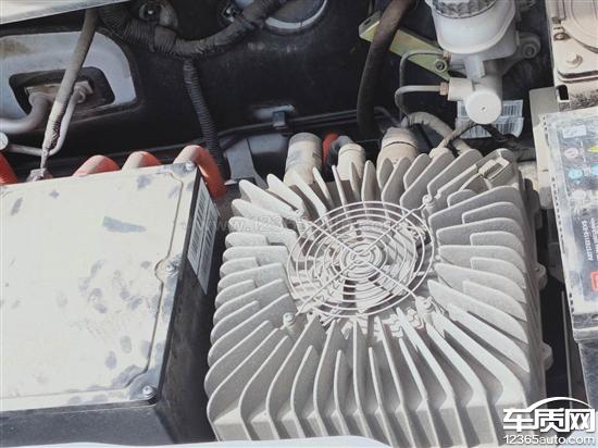 众泰云100动力电池故障车辆无法启动