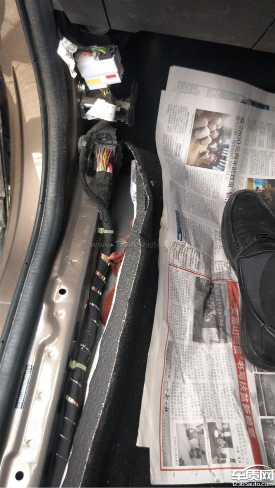 哈弗h6coupe天窗排水堵塞车内进水