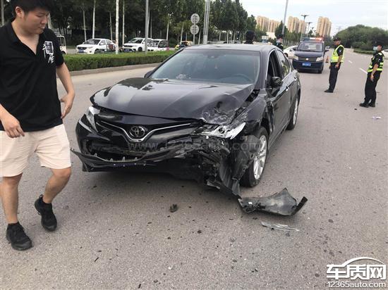 广汽丰田凯美瑞发生事故安全气囊未弹开