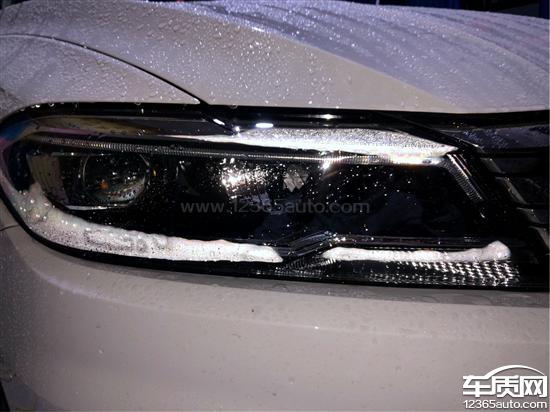 上汽大众朗逸新车大灯出现起雾的现象