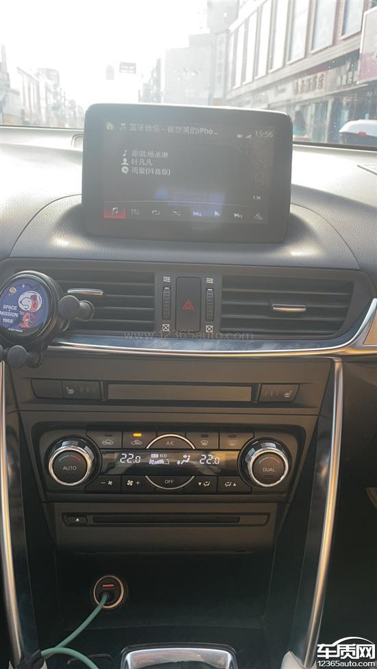 一汽马自达cx4中控显示屏自动跳屏