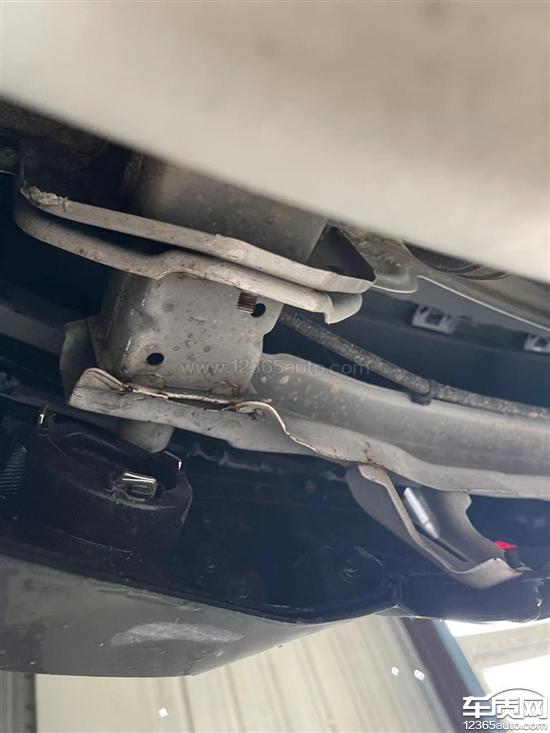 奇瑞捷途x70 plus底盘生锈掉漆 - 车质网