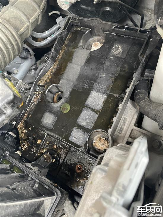 吉利缤瑞蓄电池漏液希望给予解决