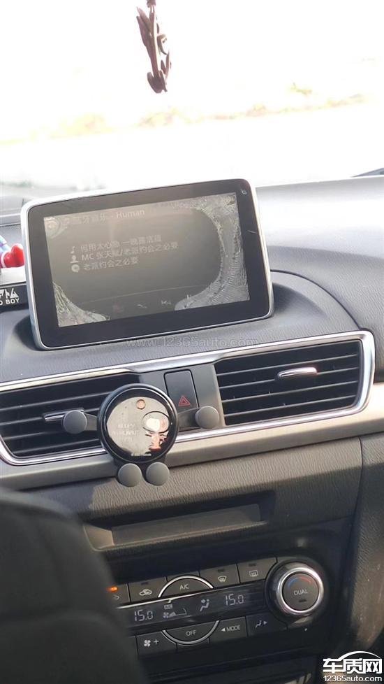 长安马自达昂克赛拉屏幕脱胶老化要求更换