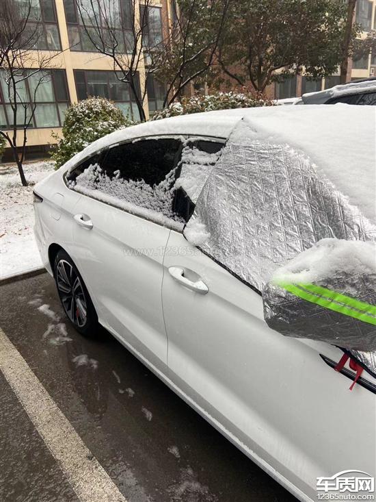 奇瑞艾瑞泽8售后服务站喷漆严重色差