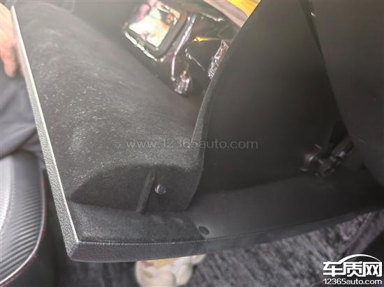 上汽大众途观x手套箱自动打开锁扣不归位