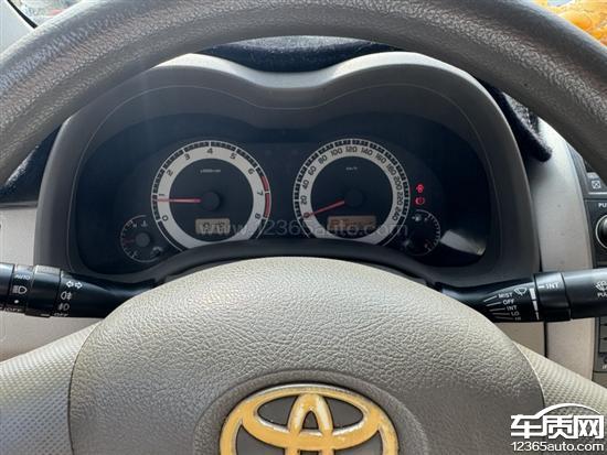 一汽丰田卡罗拉仪表台老化开裂影响驾驶
