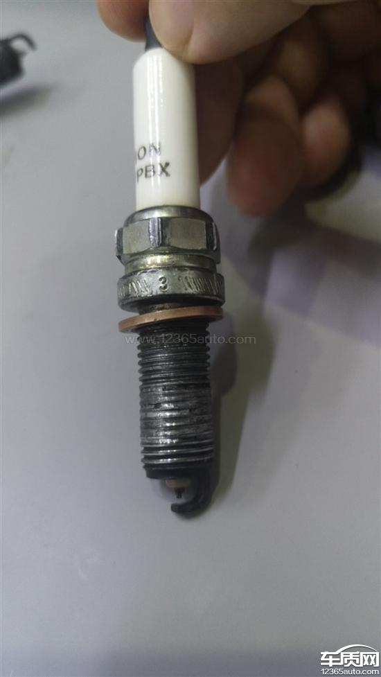 哈弗h9更换火花塞操作不当导致缸盖受损