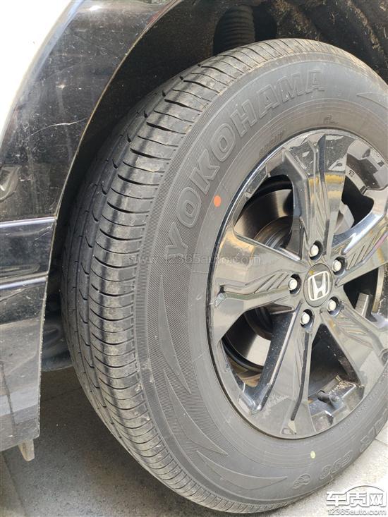 广汽本田皓影四条轮胎开裂严重 质量问题