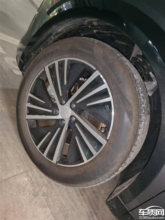 领克08 EM-P经销商出售问题车 隐瞒车况