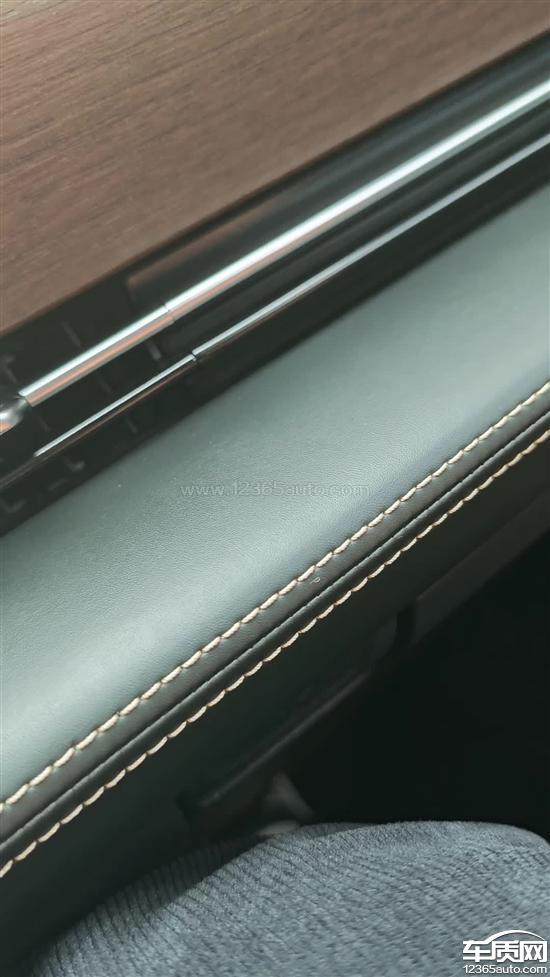 鹏P5I出风口断?存在质量问题