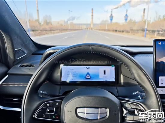 吉利豪越L新车行驶跑偏 维修后未解决