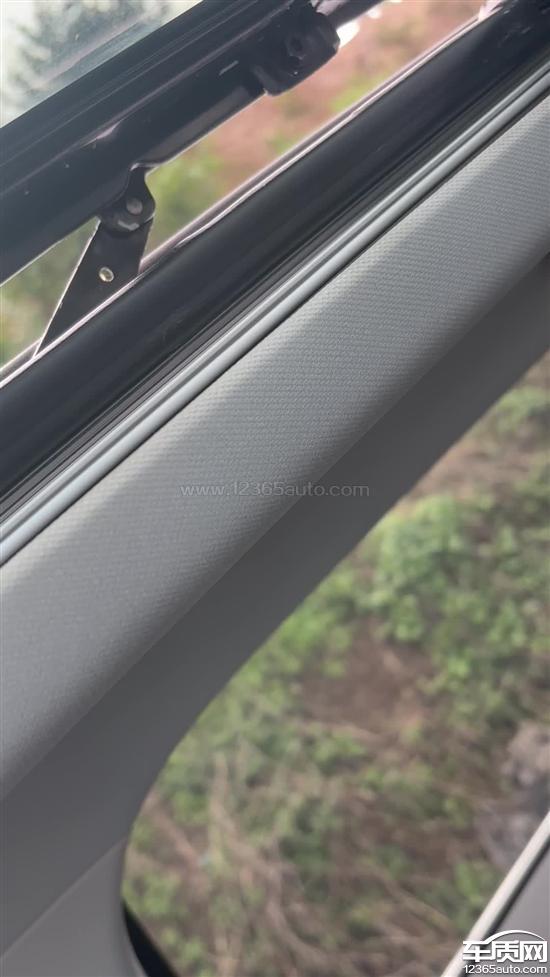 奇瑞风云T9顶棚布脱胶及顶棚异响