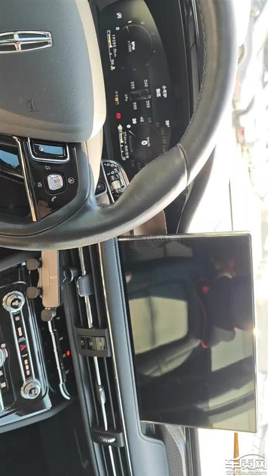 长安林肯冒险家中控死机 B柱附近有异响