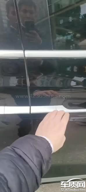 腾势D9右前门在锁车状态下能拉开