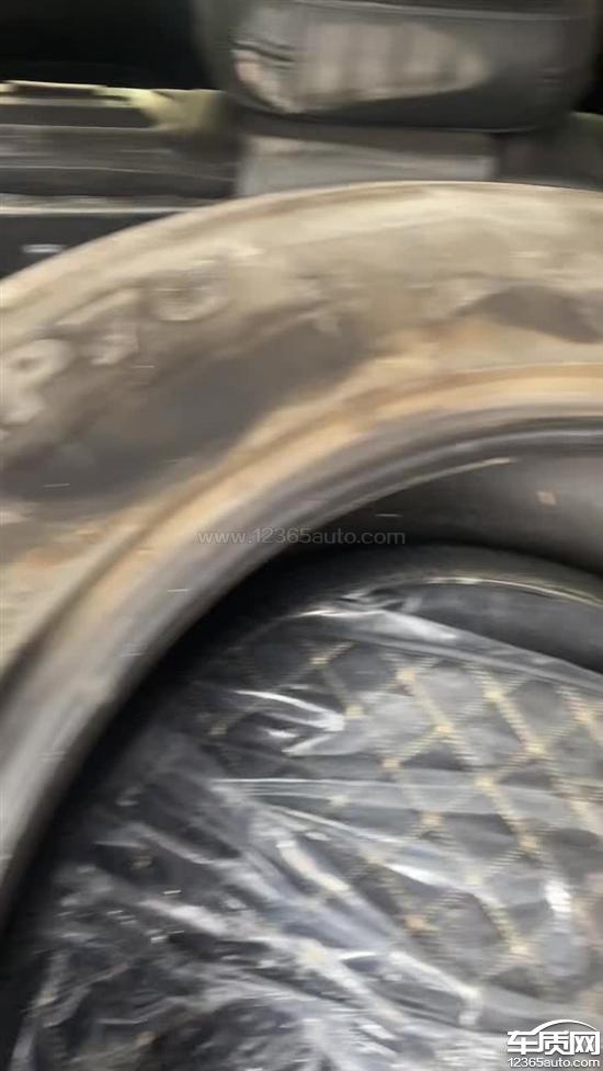 哈弗猛龙新能源朝阳轮胎爆胎 车漆爆漆