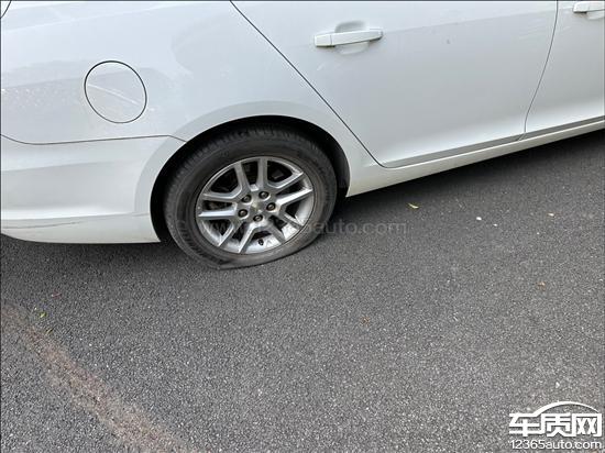 雪佛兰迈锐宝售后维修导致<em>轮胎</em>扎胎