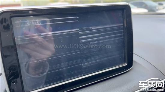 长安马自达昂克赛拉车机屏幕开裂无法显示