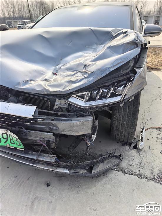 比亚迪汉发生事故<em>气囊</em>未弹出 疑篡改数据