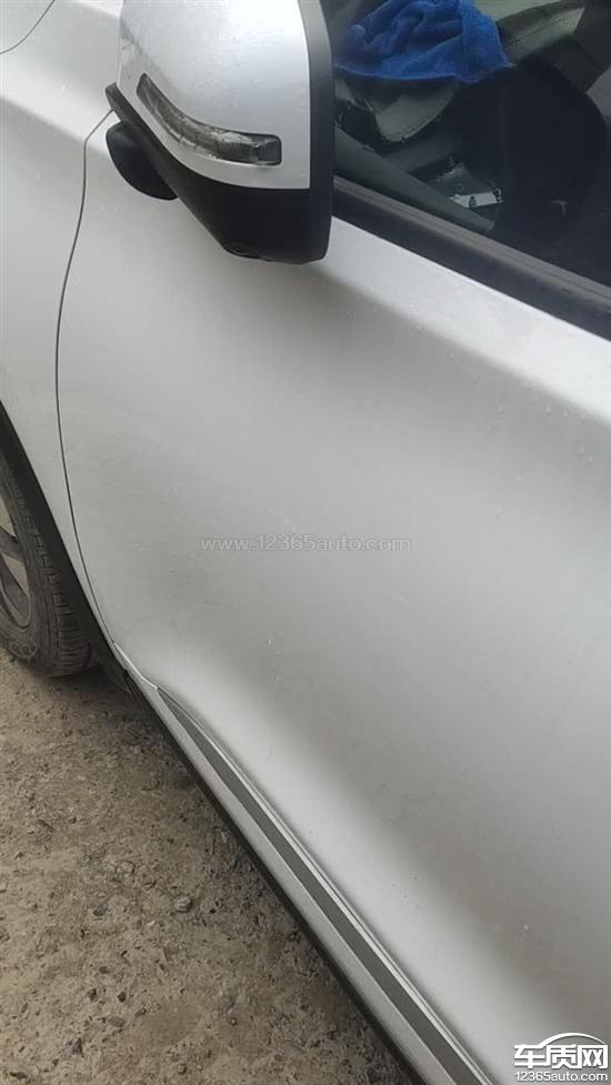 奇瑞瑞虎8后视镜自动折叠不能正常使用