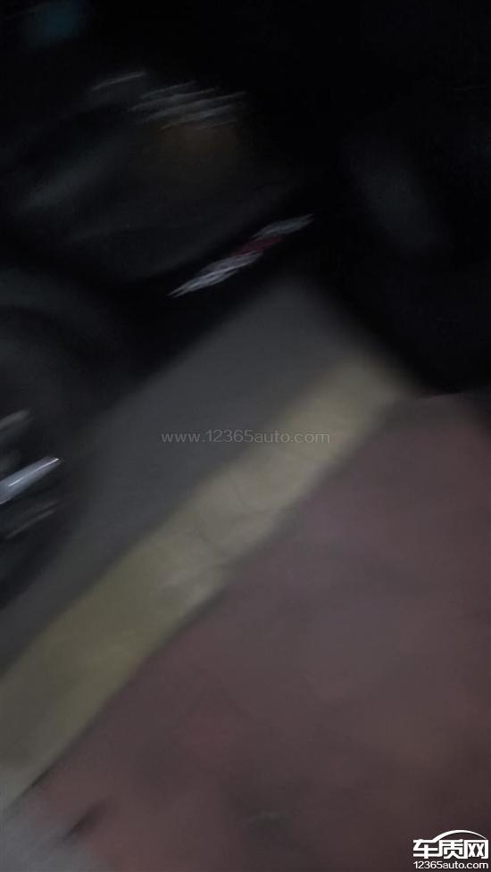 奇瑞瑞虎8原厂朝阳轮胎爆胎导致下支臂断裂