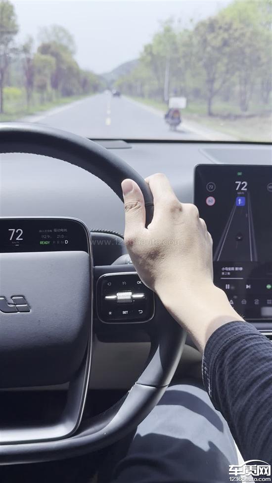 理想L7行驶时车轮处存在异常噪音