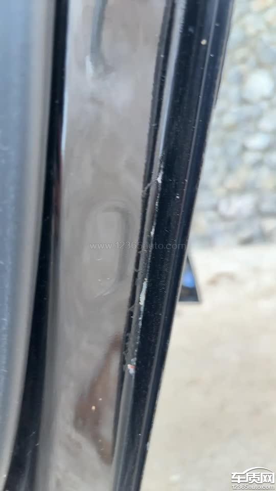 奇瑞艾瑞泽8四个车门爆漆生锈严重
