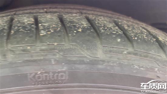 一汽奥�q�A3原厂韩泰轮胎多处开�?></span><b><img src=