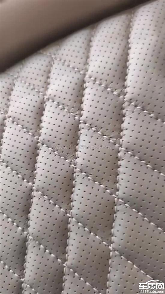 星途凌云真皮座椅褶皱 存在划痕