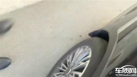 一汽红旗H5新车电瓶螺丝松旷导致熄火