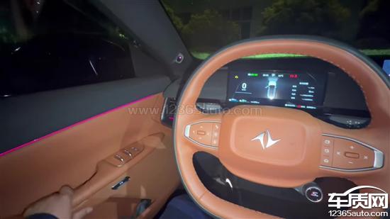 东风奕派eπ007车门无法关闭 车窗升降失效