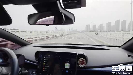 比亚迪海豚方向盘不不正 多次维修未解决