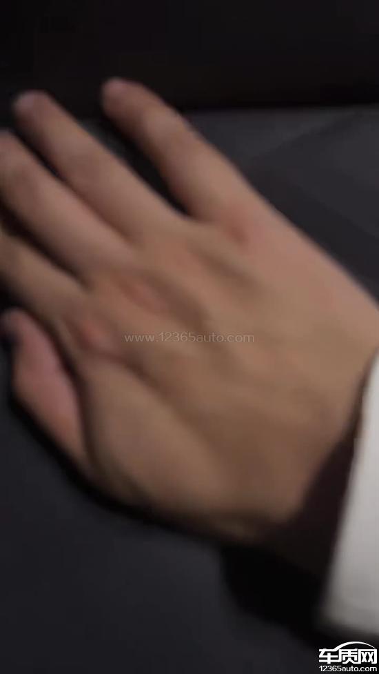 零跑C16主驾座椅行驶全程持续异响