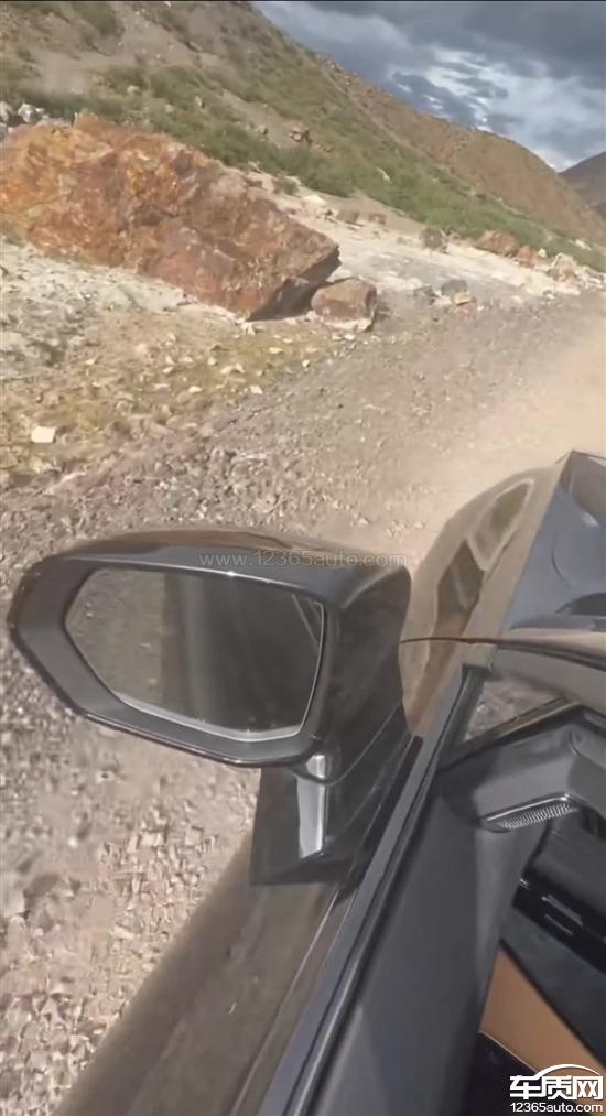 领克09低速行驶中刹车制动异响严重