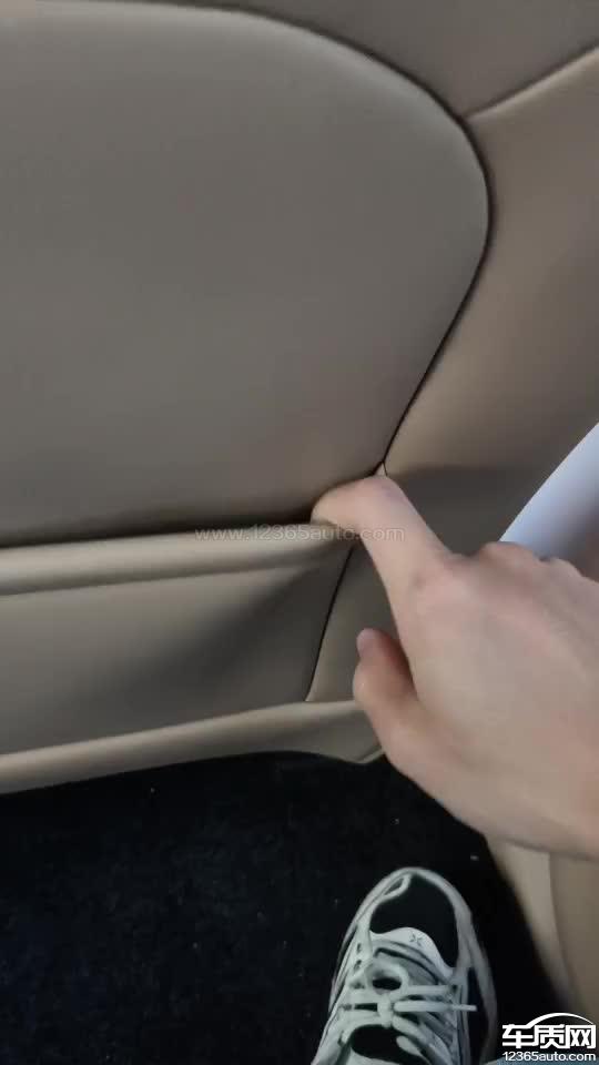 星途星纪元ET副驾驶座椅靠背未固定