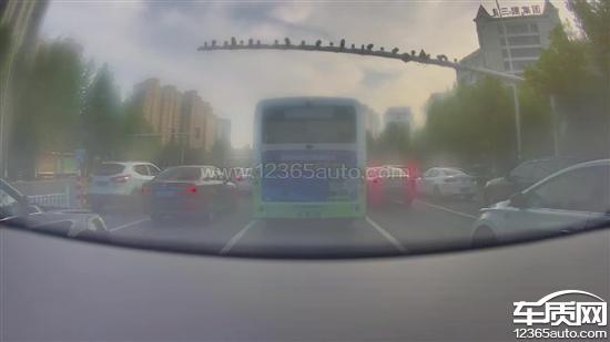 长安启源A06前摄像头模糊和眩光严重
