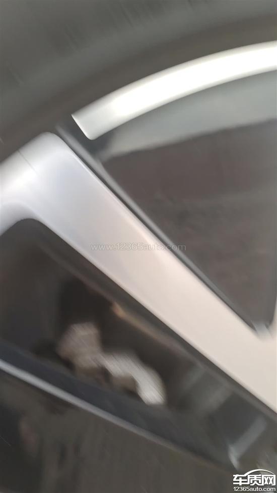 一汽大众探岳原车韩泰轮胎开裂掉皮
