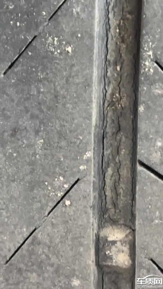 哈弗猛龙新能源原厂朝阳轮胎批量沟槽开裂
