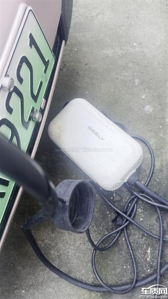 吉利银河熊猫充电器无法正常充电
