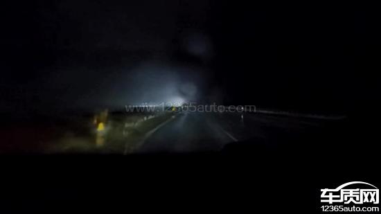 阿维塔07高速行驶中雨刮器失灵 无法使用