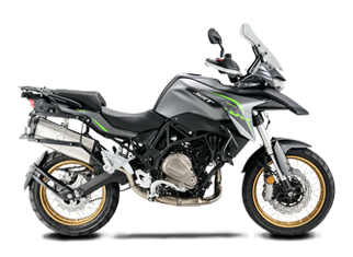 QJMOTOR 骁700S