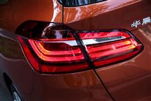 寶馬2系旅行車(chē)