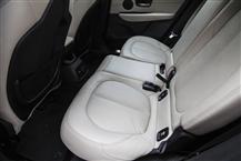 寶馬2系旅行車(chē)