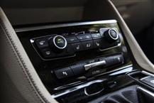 寶馬2系旅行車(chē)