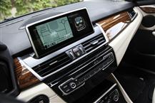 寶馬2系旅行車(chē)