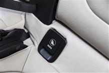 寶馬2系旅行車(chē)