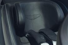 阿斯顿·马丁 DBX