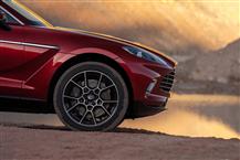 阿斯顿·马丁 DBX